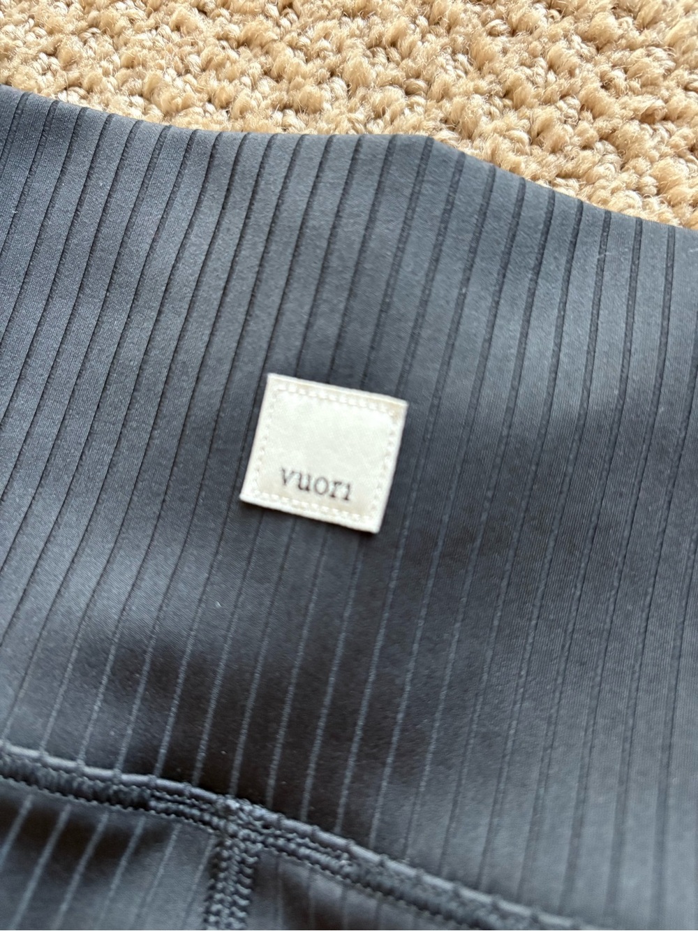 Vuori Inversion Ribbed Black Leggings - Picture 3 of 4